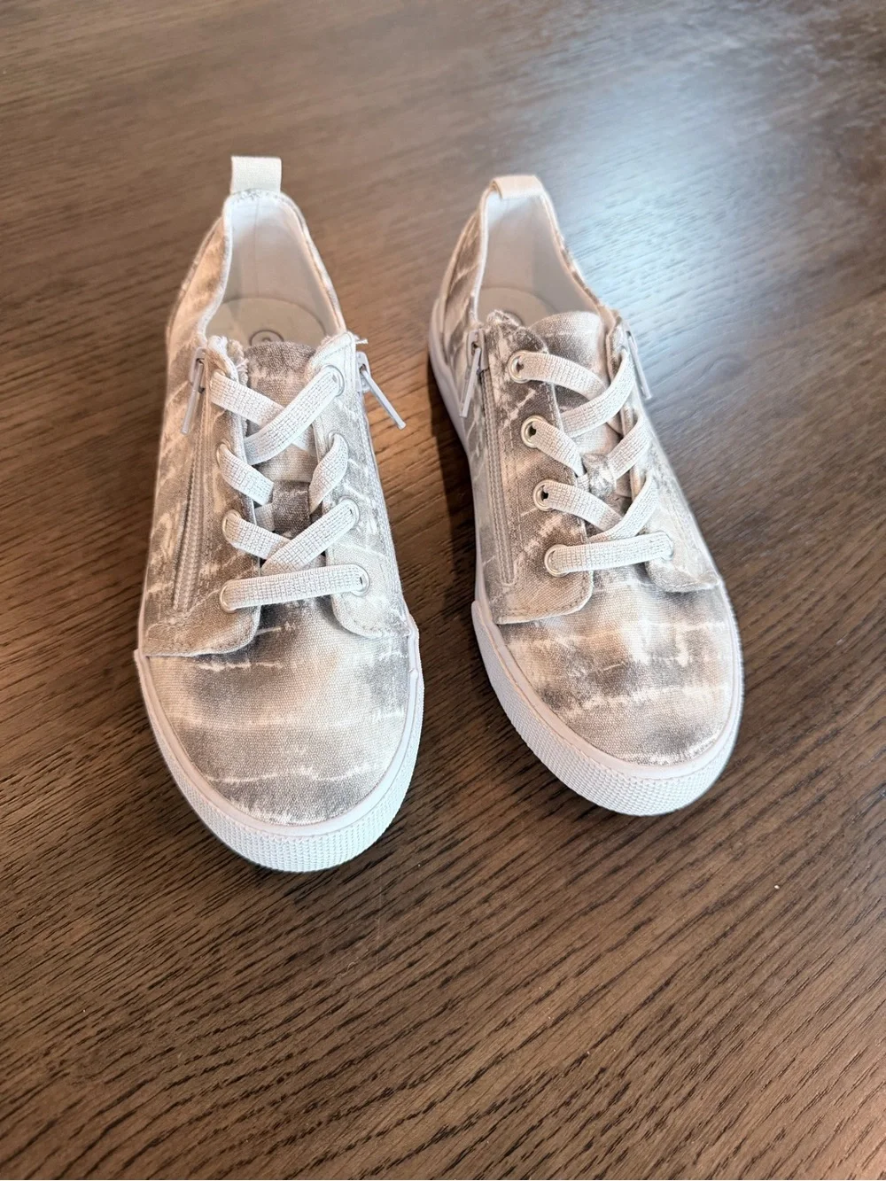Kids Size 2 Casual Lace-Up Zip Sneaker - Gray Tie-Dye